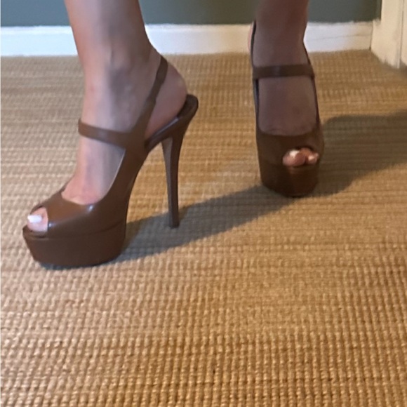 PRADA platform Maryjane 5” Carmel color shoe - Picture 2 of 7